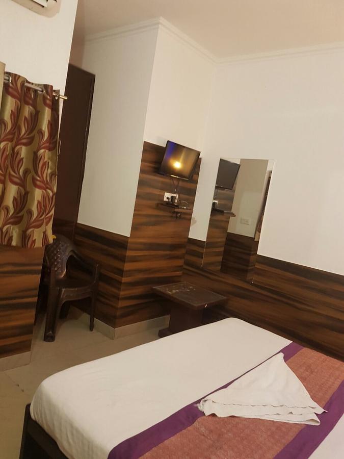 Hotel Perfect Palace Új-Delhi Kültér fotó
